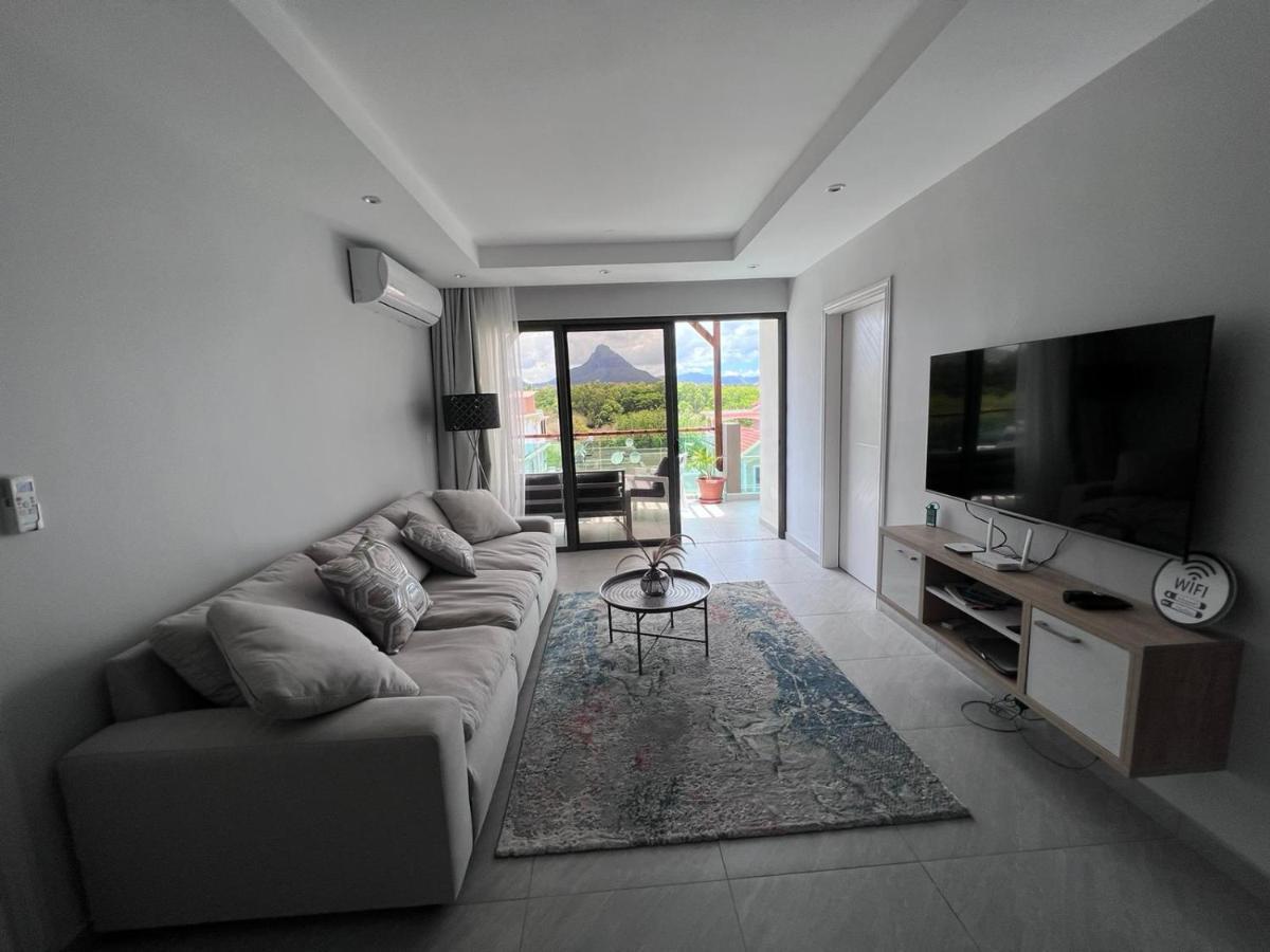 Top-Floor Modern 3Bd Penthouse With Beautiful Mountain View Terrace - 5 Min Walk To Beach Flic en Flac Exterior foto