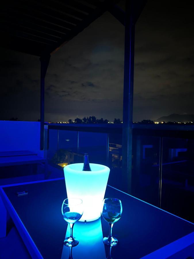 Top-Floor Modern 3Bd Penthouse With Beautiful Mountain View Terrace - 5 Min Walk To Beach Flic en Flac Exterior foto